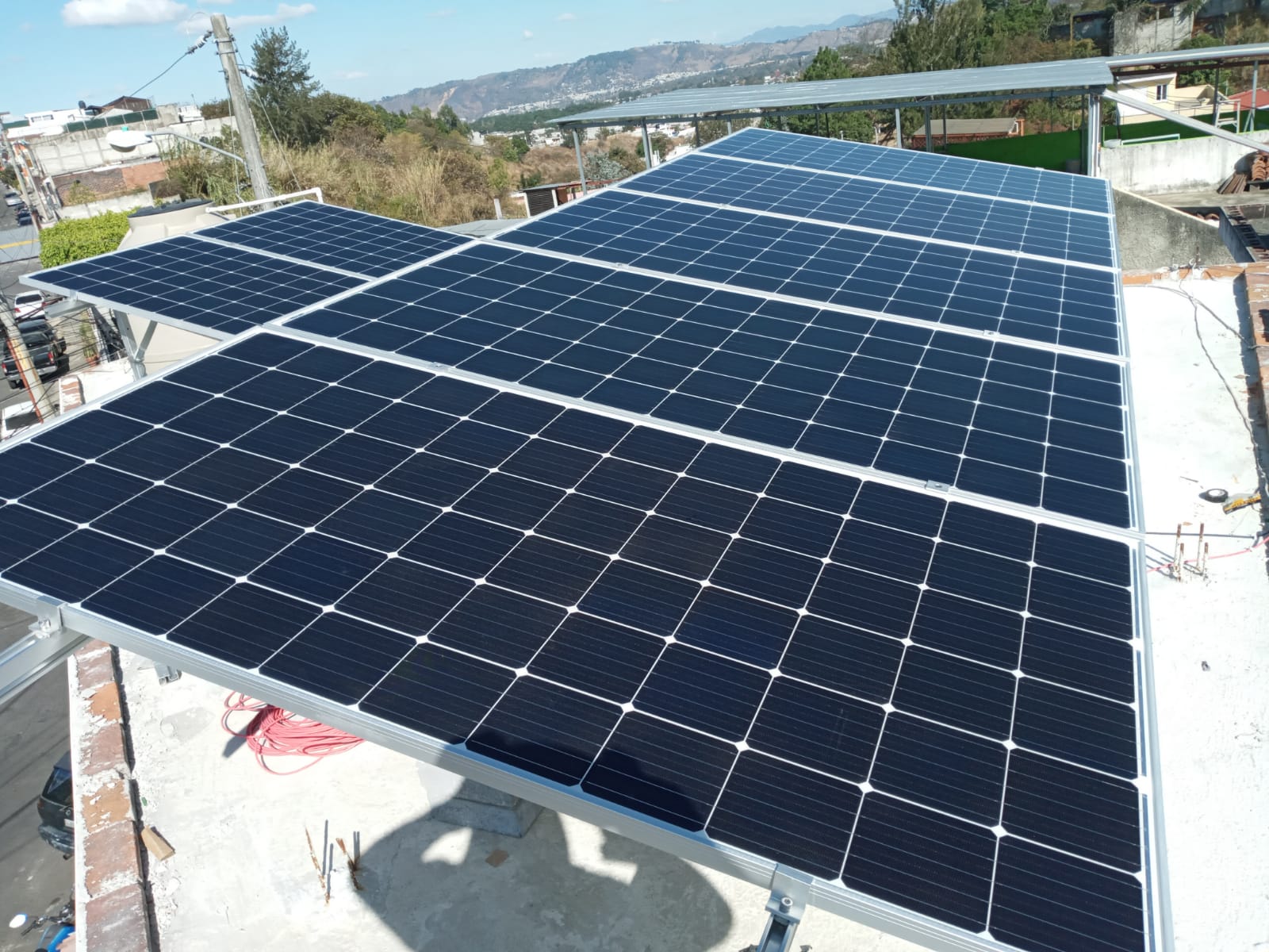 Instalacion 1 de Panel Solar de 380W Monocristalino - Half Cell