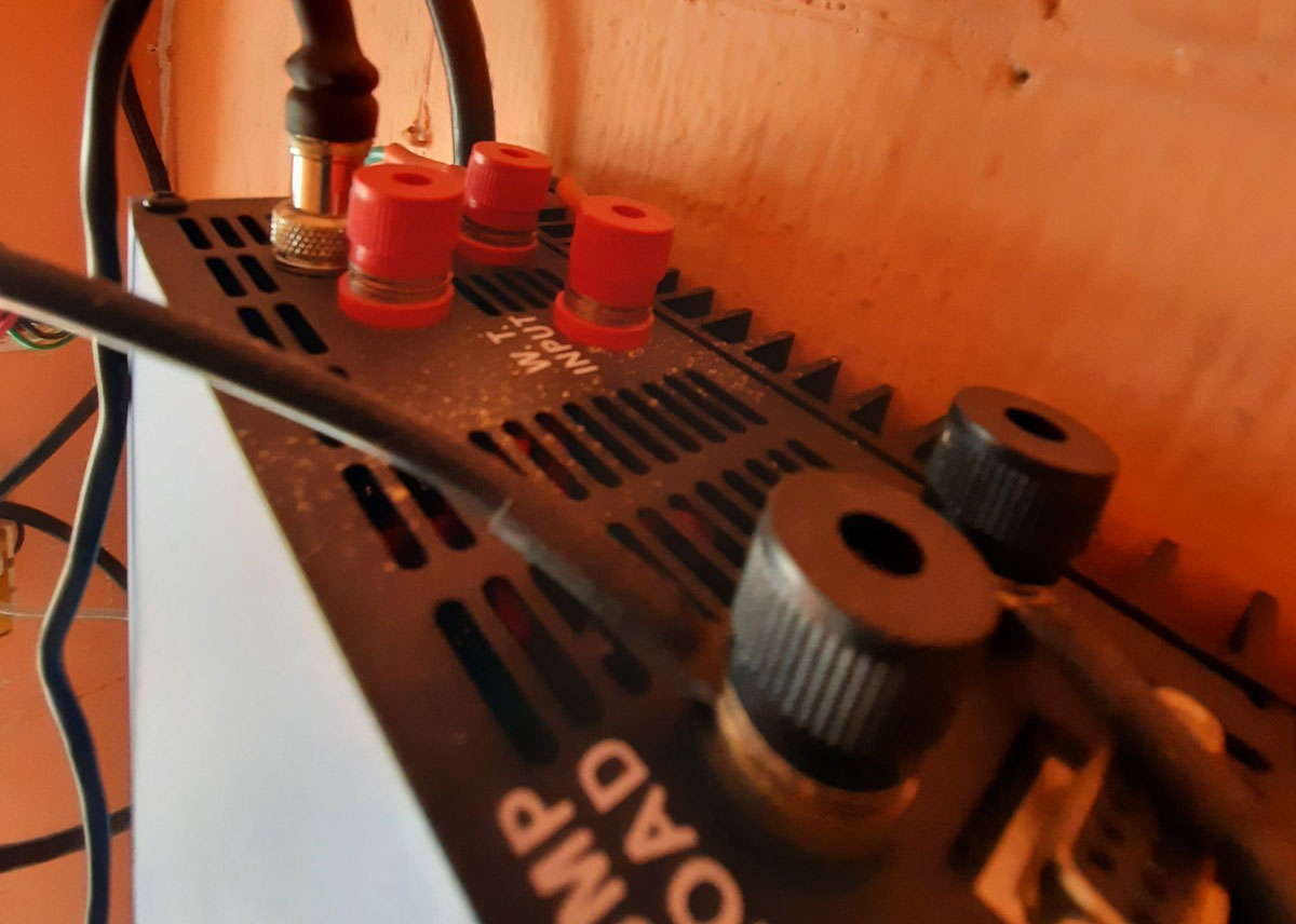 Instalacion 4 de Inversor Eólico Atado a la Red de 2kW