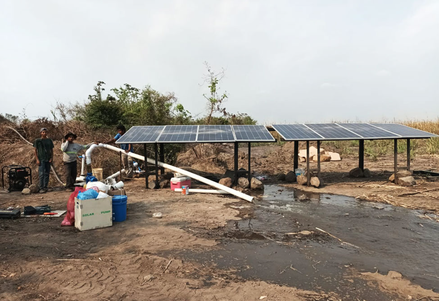 Instalacion 1 de Sistema Bomba Solar de Caudal no sumergible SSCPM-8.5-40-LV-650W
