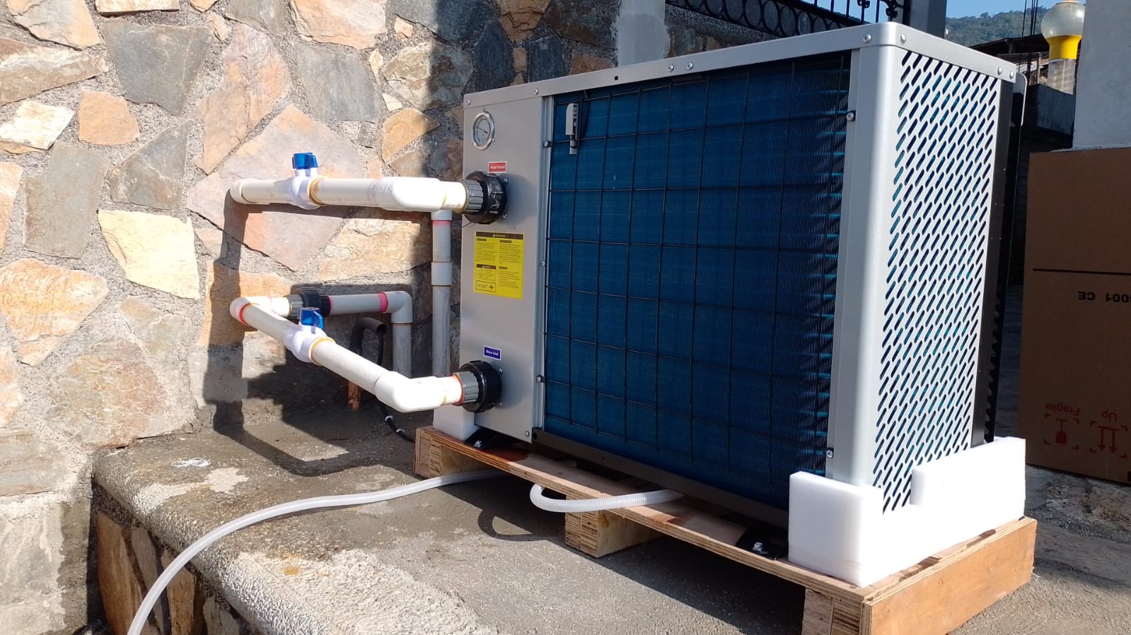 Instalacion 3 de Bomba de Calor 30TG1 / 100,000BTU